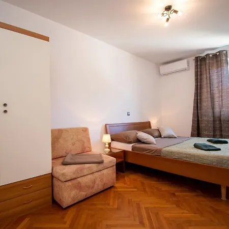 House Suzana 펜션 *
