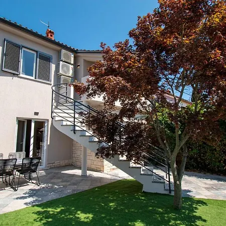 House Suzana 펜션