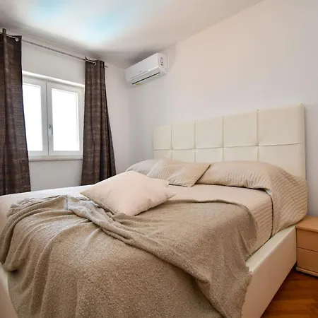 House Suzana Vikendica *